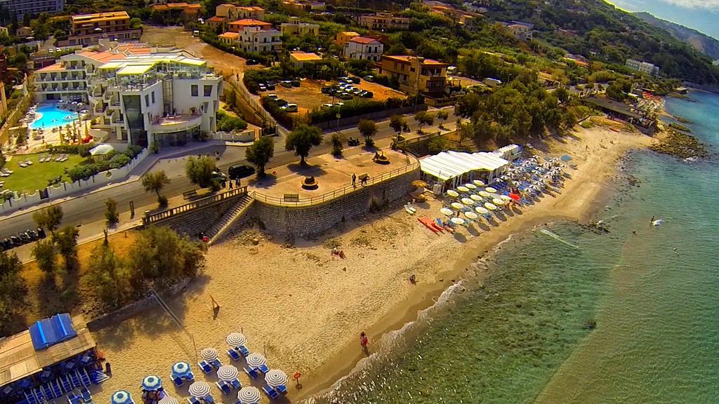 Cefalu Sea Palace Luaran gambar